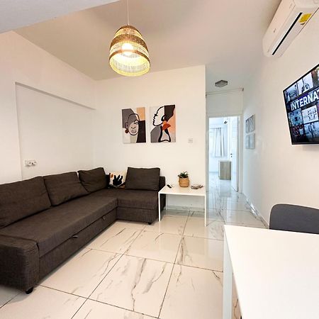 Real Center Apartment Larnaca Ngoại thất bức ảnh