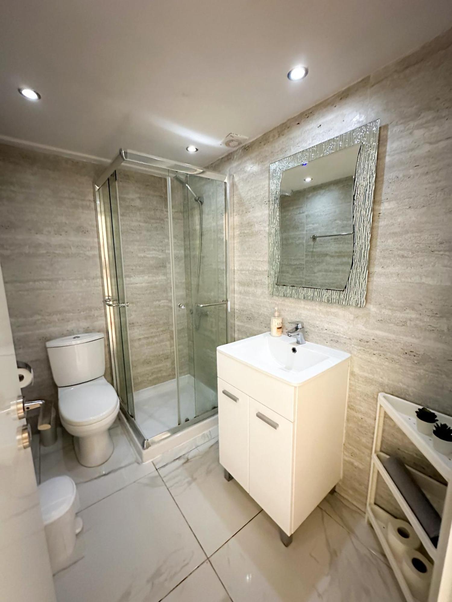 Real Center Apartment Larnaca Ngoại thất bức ảnh