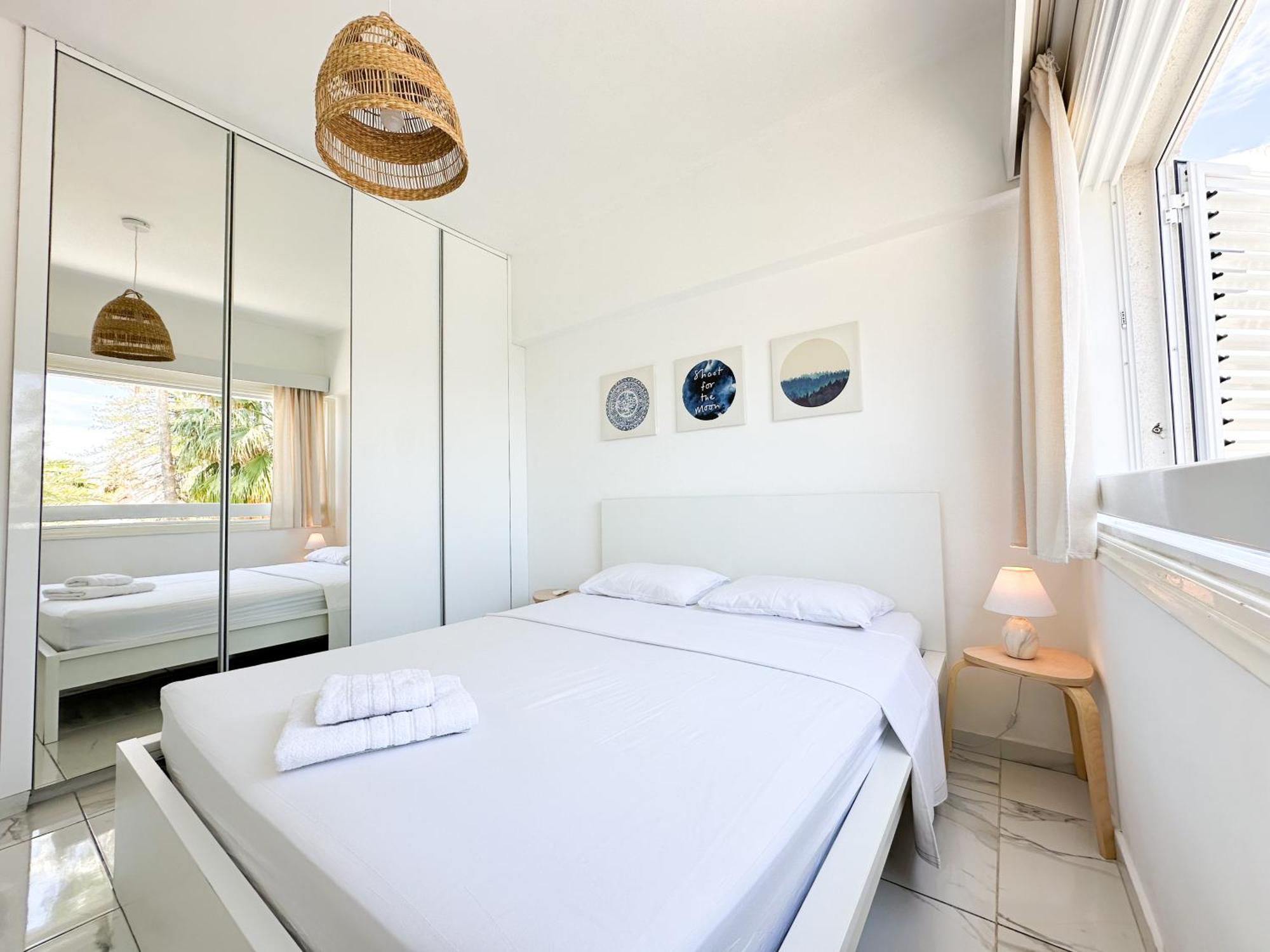 Real Center Apartment Larnaca Ngoại thất bức ảnh