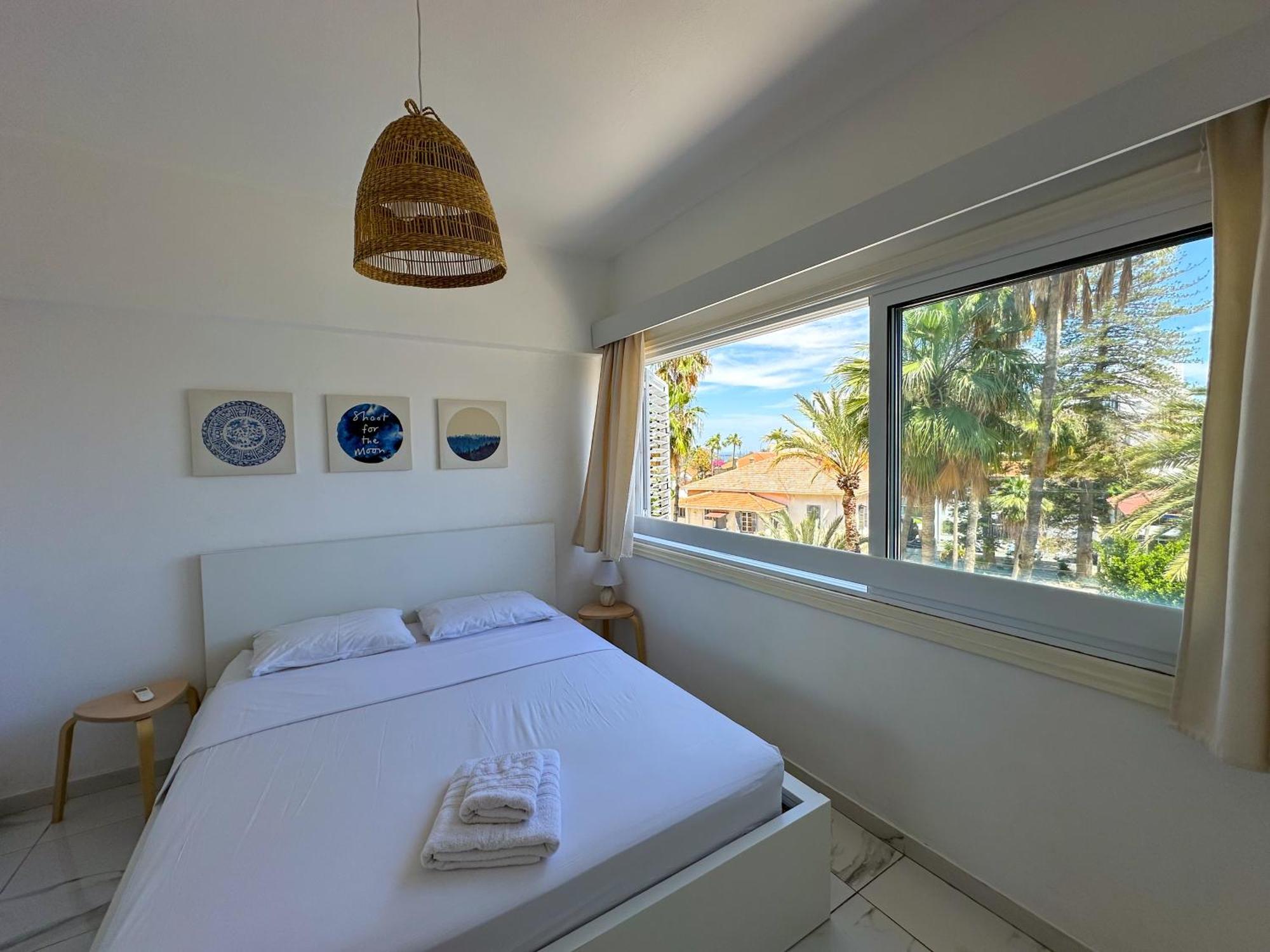 Real Center Apartment Larnaca Ngoại thất bức ảnh